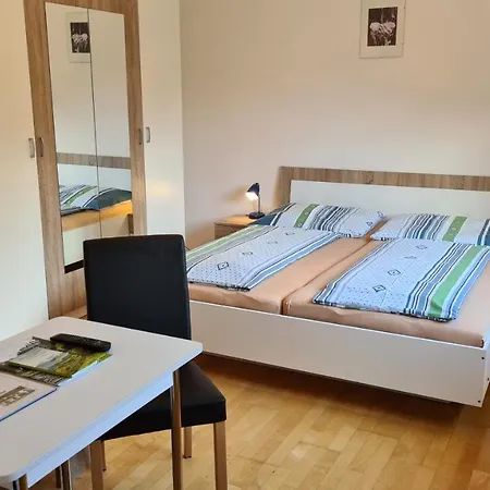 Haus Waldeck * سخلادميخ